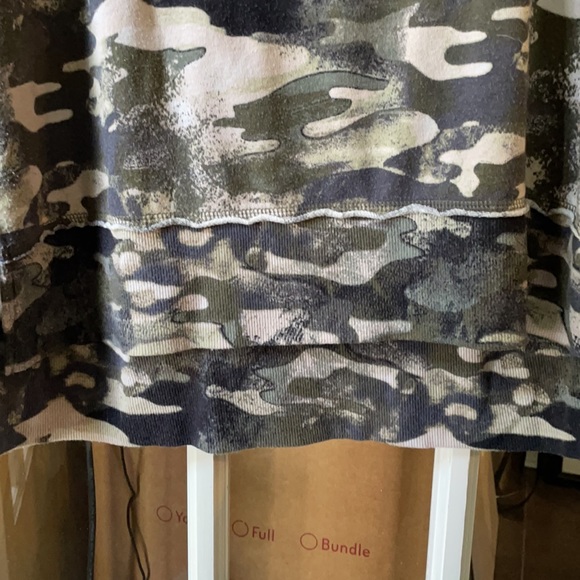 Rock N Republic Camo Top - Picture 2 of 11